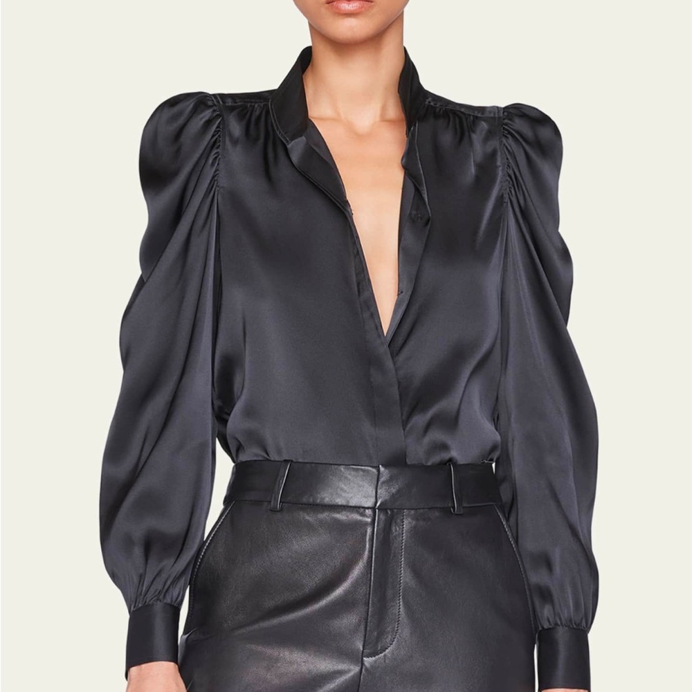 Frame Gillian Long Sleeve blouse in Noir